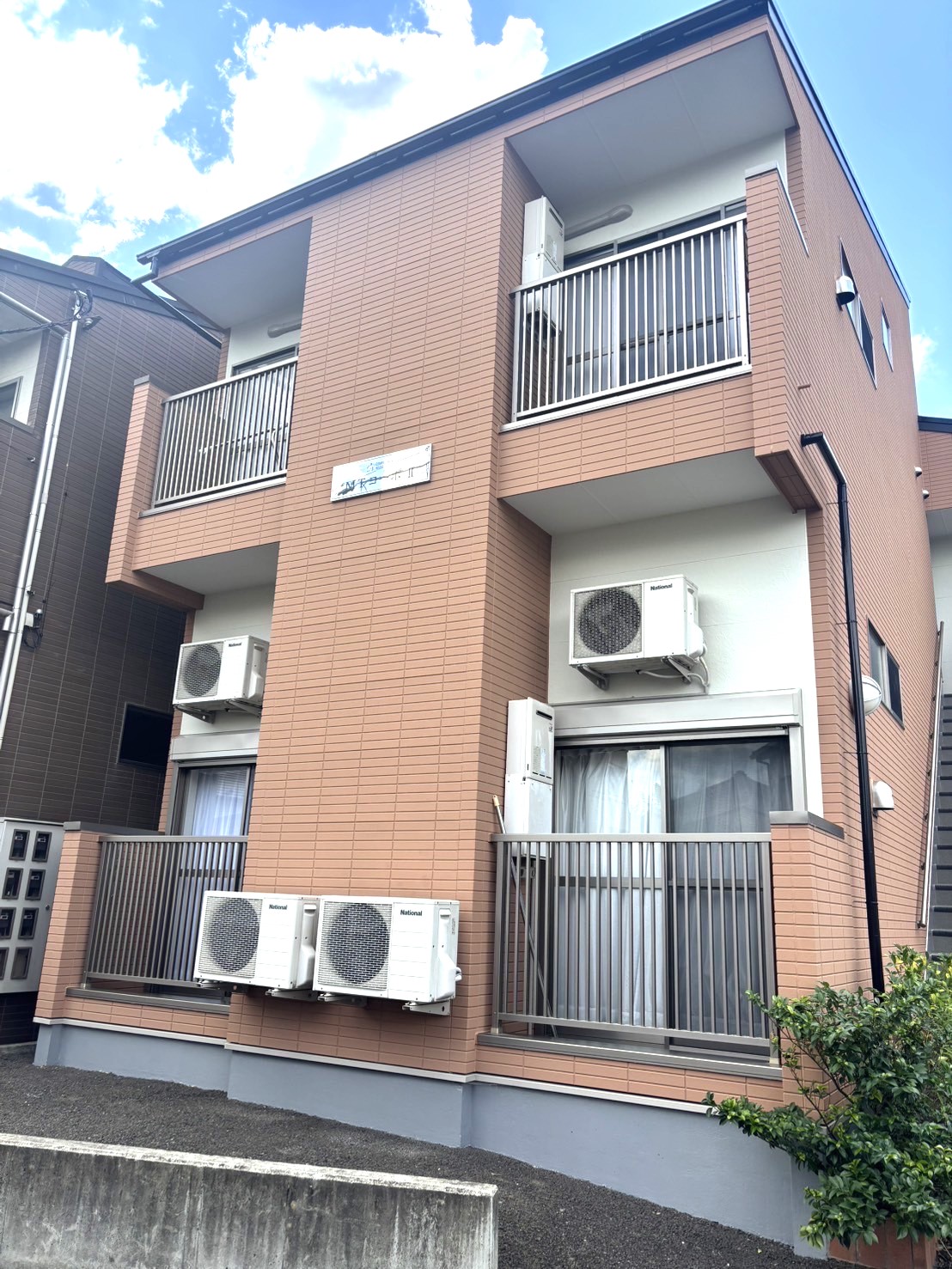 M様所有　アパート塗装工事