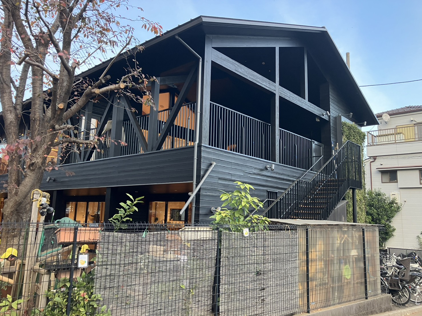 仲町どろんこ保育園外部塗装工事の施工写真3