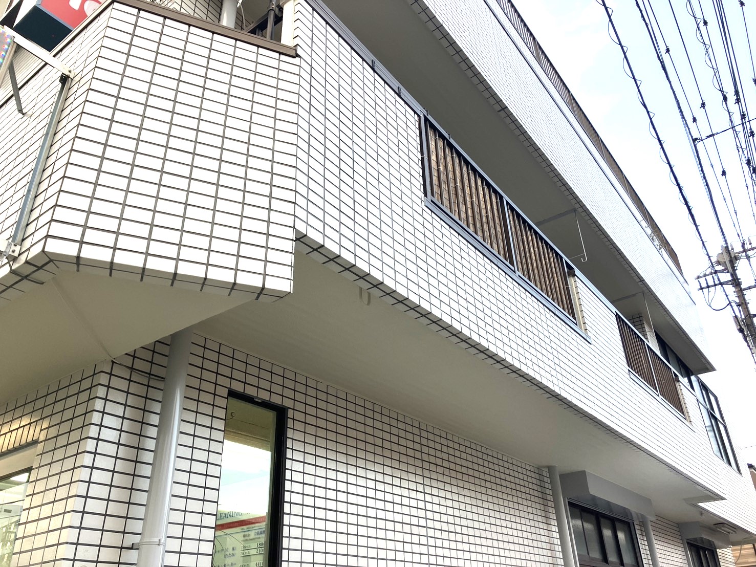 中田クリーニング様　外部改修工事の施工写真3