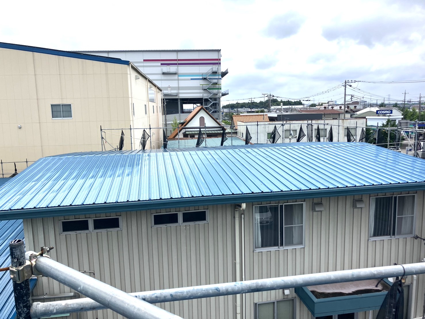 日本香堂　埼玉工場　屋根塗装工事の施工写真3